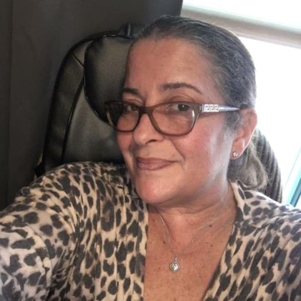 Meet your Posher, Lori